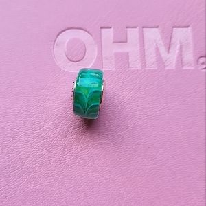 Ohm Bead Fern Ridge glass bead